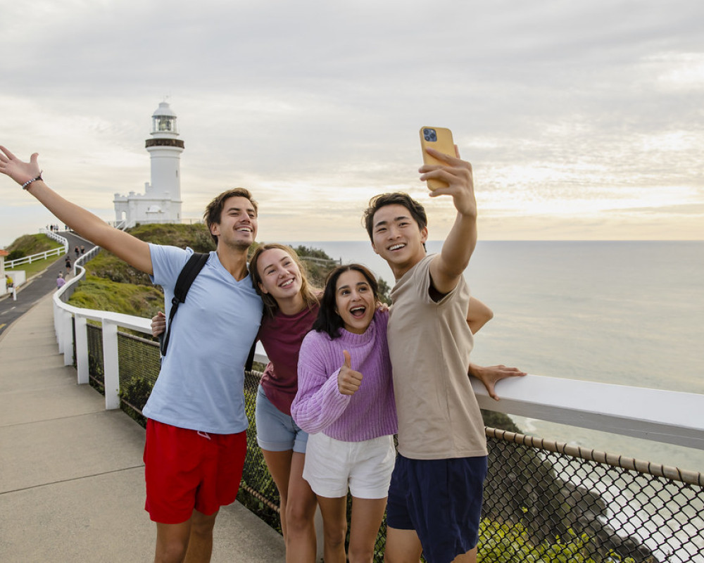 Byron Bay selfie in front of lighthouse